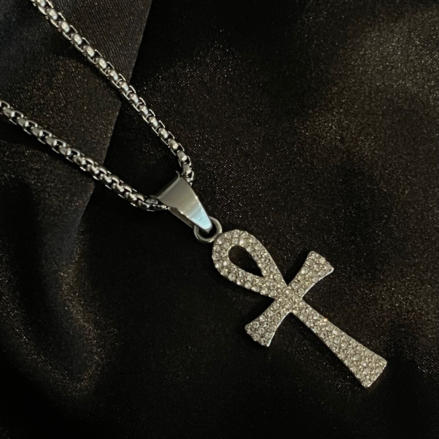 Pave Ankh